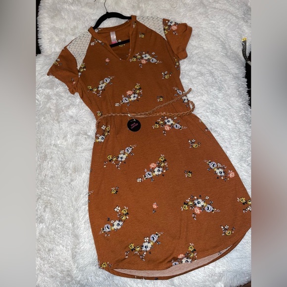 No Boundaries Boho Brown Floral tunic Dress short sleeves belt x-large 15/17 new - Picture 3 of 10